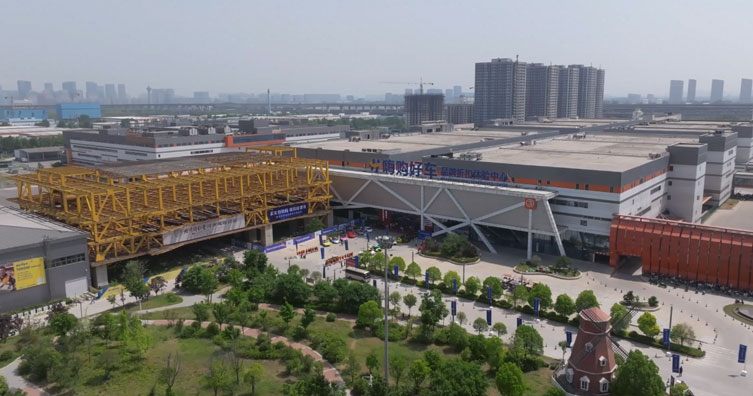 新華網(wǎng)（鄭州）汽車直播基地開園，鄭州日產(chǎn)展臺(tái)現(xiàn)場直擊